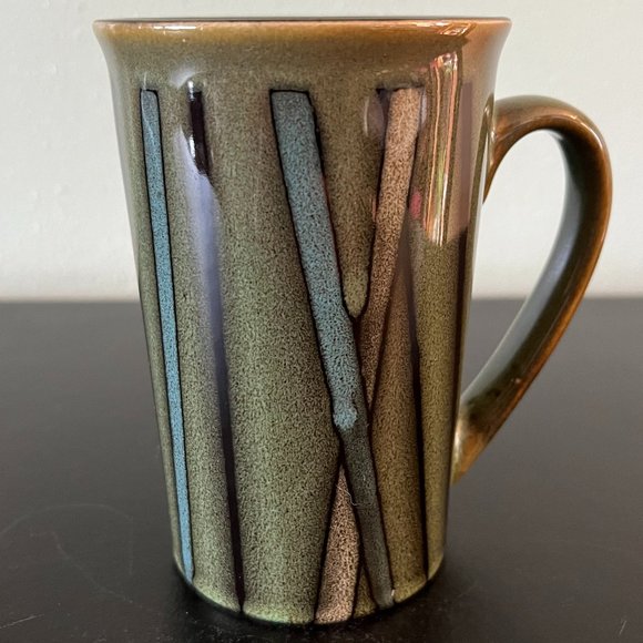 TABLETOPS GALLERY Tall Jade Green Stoneware Mug w/ Vertical Geometric Design - Picture 3 of 6